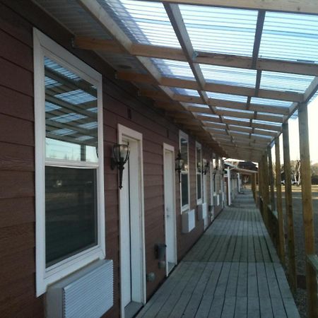 Bear'S Den Lodge Shaunavon Zewnętrze zdjęcie